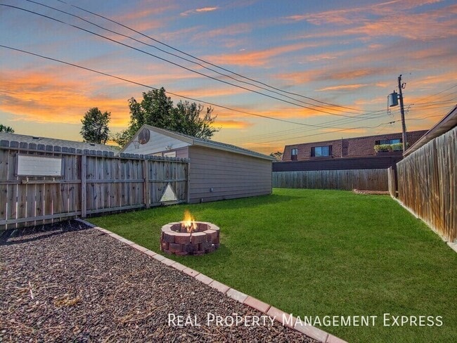 Photo - 4 Bed 2 Bath Home with Fenced Yard