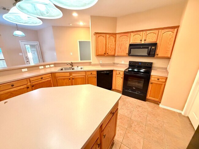 Photo - 1413 Lacewing Dr