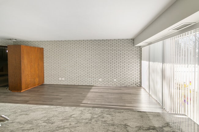 Photo - 318 Walker Ave