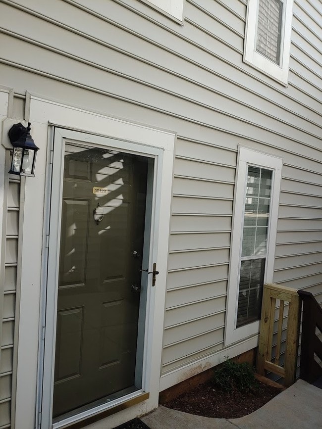 Building Photo - 10129 Oakton Terrace Rd Unit 10129