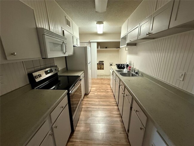 Photo - 6519 W Newberry Rd Unit 1012