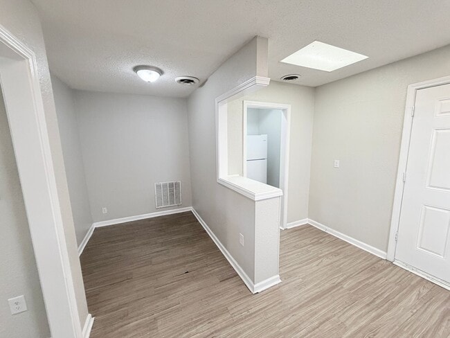 Photo - 6534 Kimball Ave