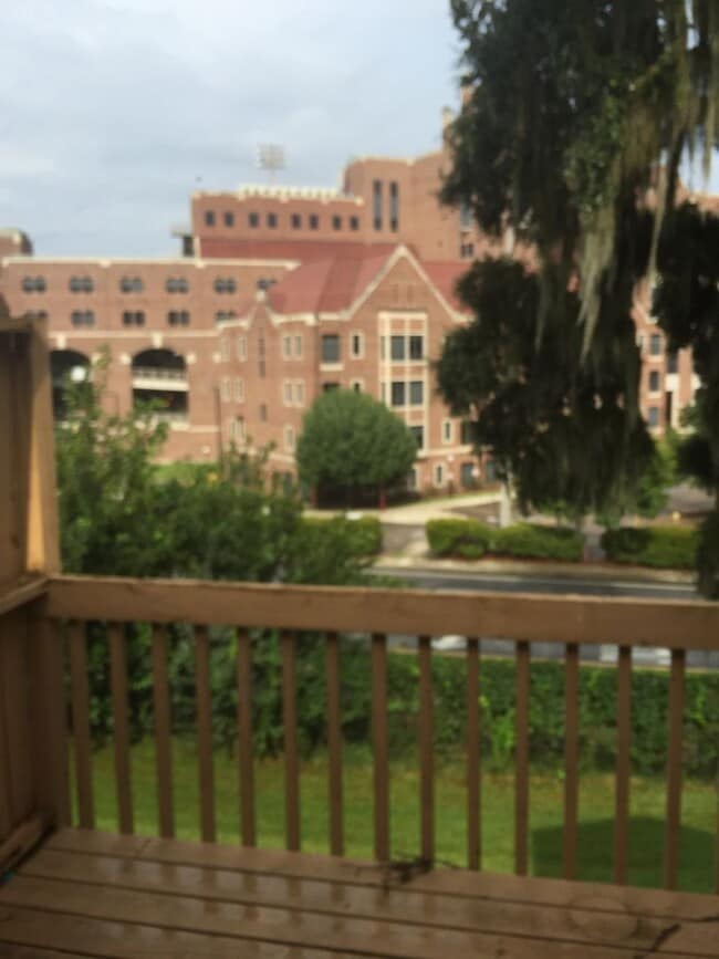 Photo - 2/1, Across from Doak, Walk to classes!