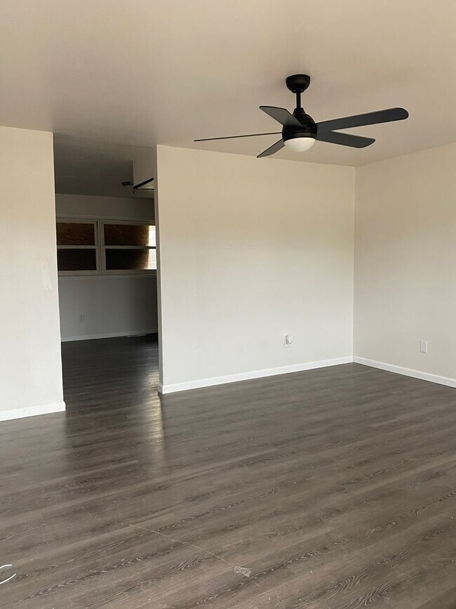 Photo - LIMITED TIME**NO APPLICATION FEE**1/2 OFF DEPOSIT**