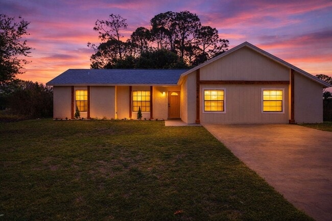 Building Photo - 1214 Pace Dr NW