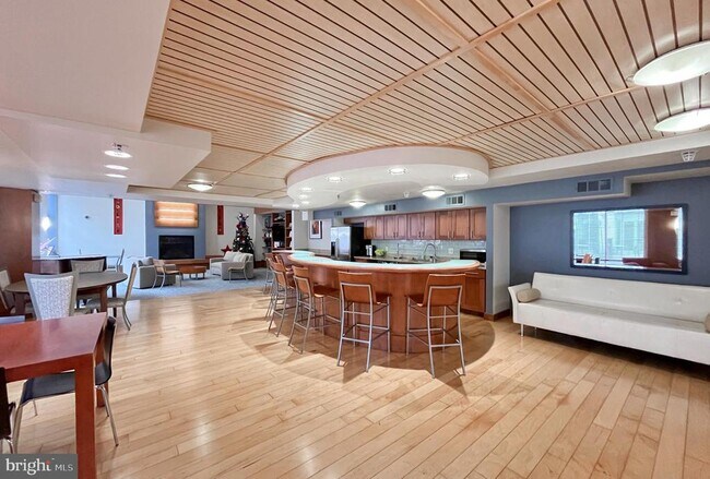 Photo - 2200 N Westmoreland St Unit 303