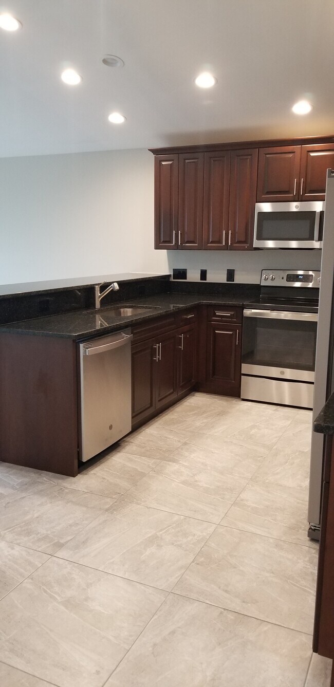 Photo - 1721 SW 33rd Terrace