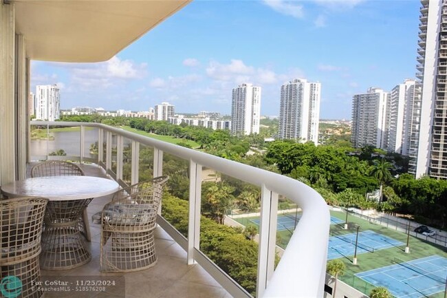 Photo - 20191 E Country Club Dr Condominio Unidad 1204