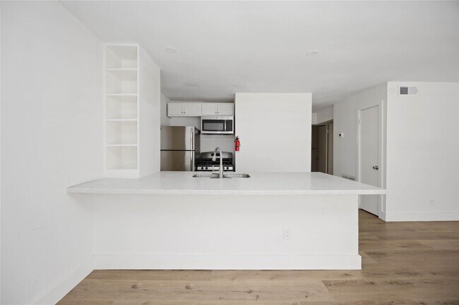 Photo - 2218 Hazard St Unidad 4