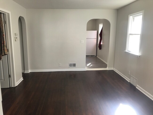 Photo - 2BR Updated Midtown Home - Available Now!