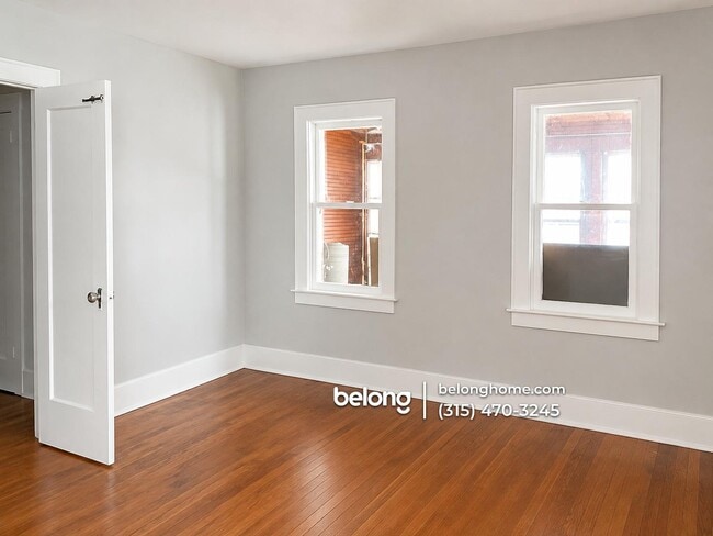 Photo - 733 E Laurel St Unit 1