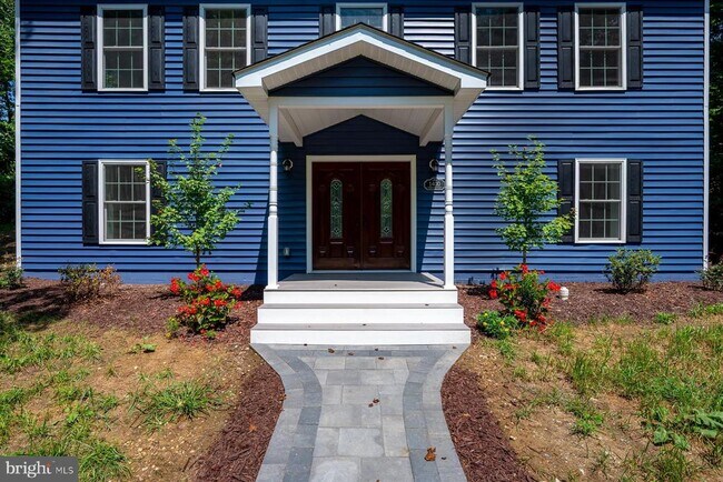 1400 Lower View Ct