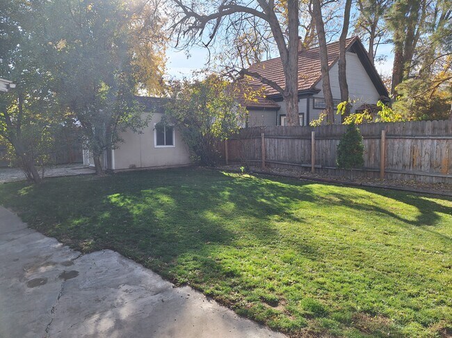 Photo - 2437 N Curtis Rd