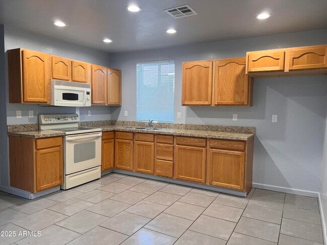 Photo - 215 N Pima Rd
