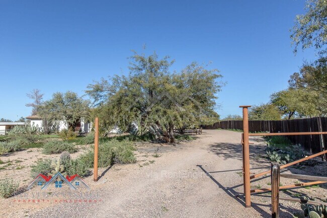 Photo - 4728 E Ron Rico Rd