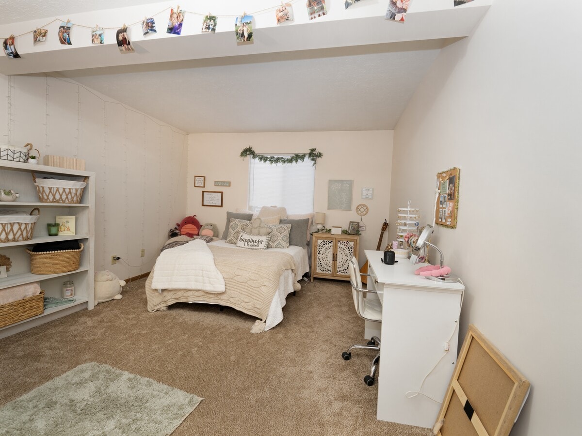 Photo - 6300 Ohio St