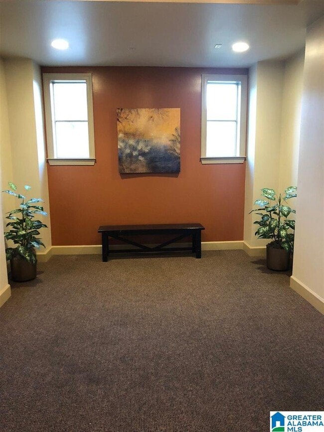 Photo - 1040 Broadway St Unidad 510