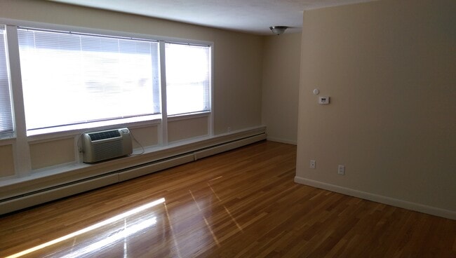 Living room - 110 Main St Unit 122A