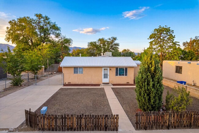 Photo - 4920 La Cienega St NW