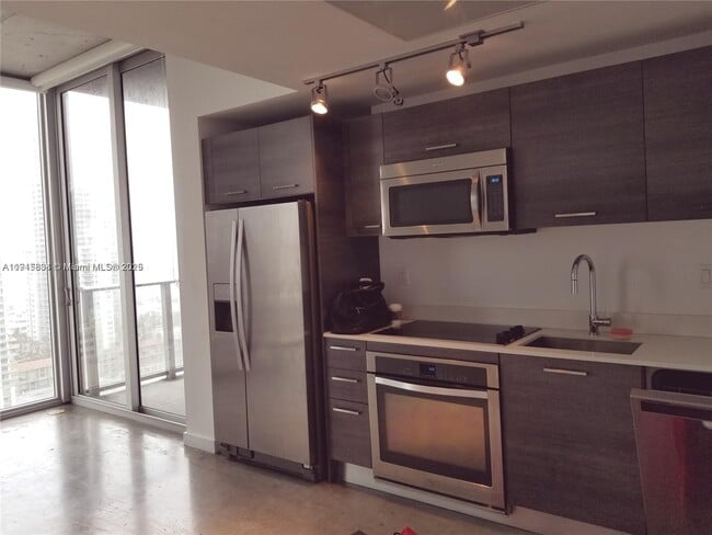 Photo - 151 SE 1st St Unit 2604