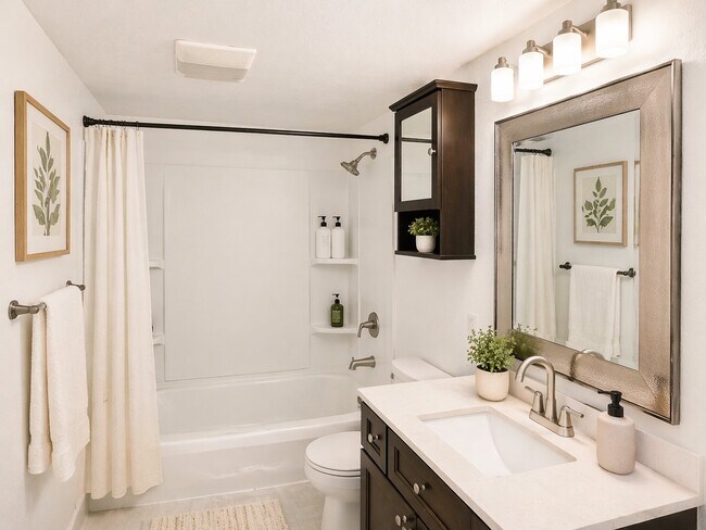 Photo - 7856 Renton Ave S Unidad C