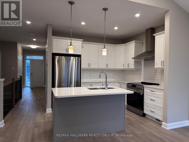 Photo - 1485 Flanders Rd