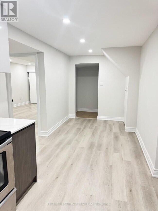 Photo - 144 Raymerville Dr