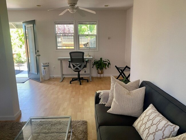 Photo - Charming 1BD/1BA in Desirable Petaluma Location unfurnished