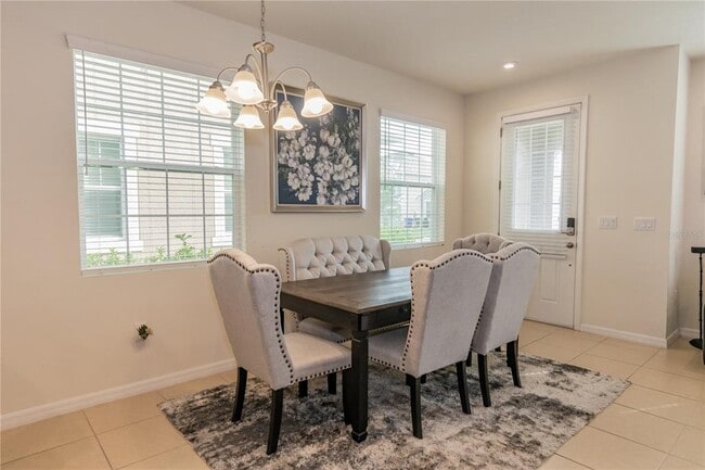 Photo - 2686 Chantilly Ave