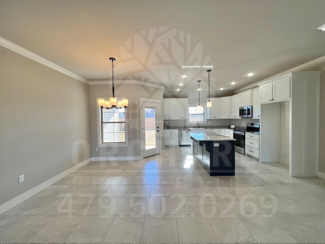 Photo - 1904 E Hudson Dr