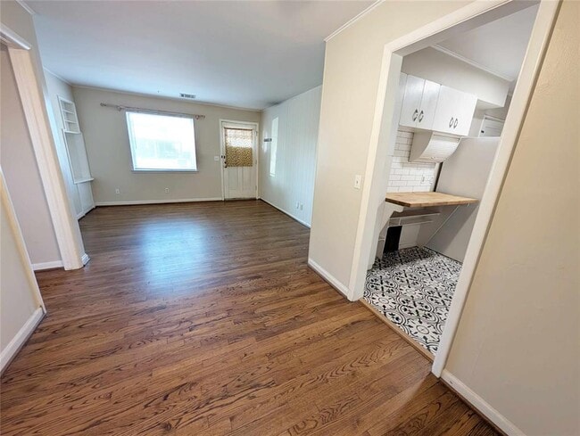 Photo - 2105 Westchester Dr