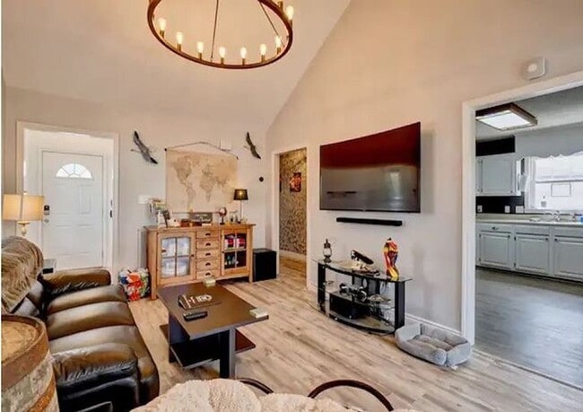 Photo - LAVISHLY FURNISHED PIRATE-THEMED OFF-SEASO...
