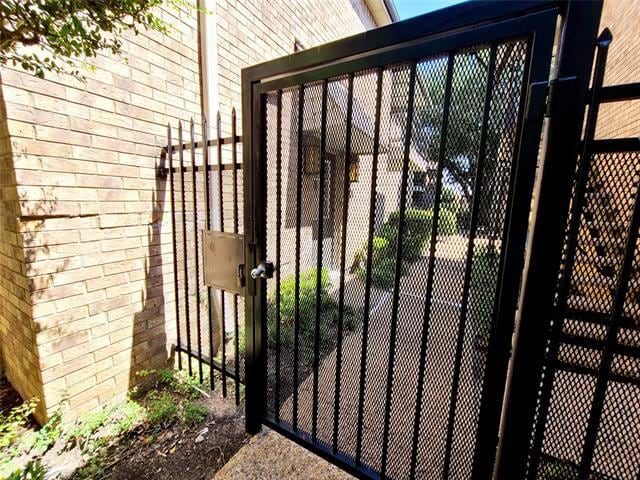 Photo - 10248 Regal Oaks Dr Unidad A