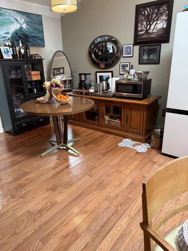 Photo - 4212 Lakeview Pkwy