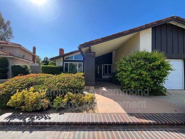 Photo - 11735 La Tierra Ct