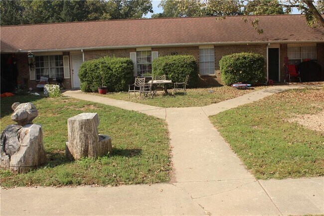 Photo - 193 Wade Ln Unit 5