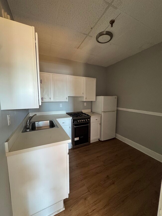 1-3 Central Square Unit 305