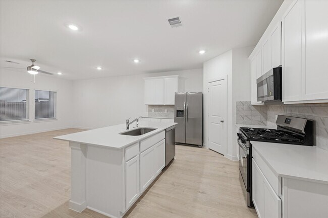 Photo - 4127 Camden Lakes St