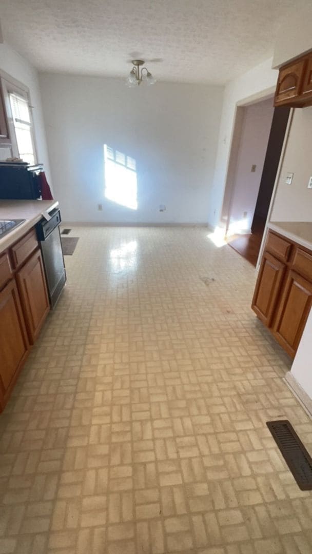 Photo - 2 Bedroom, 2 Bath, with Garage Manchester, TN