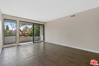 Photo - 1830 Westholme Ave