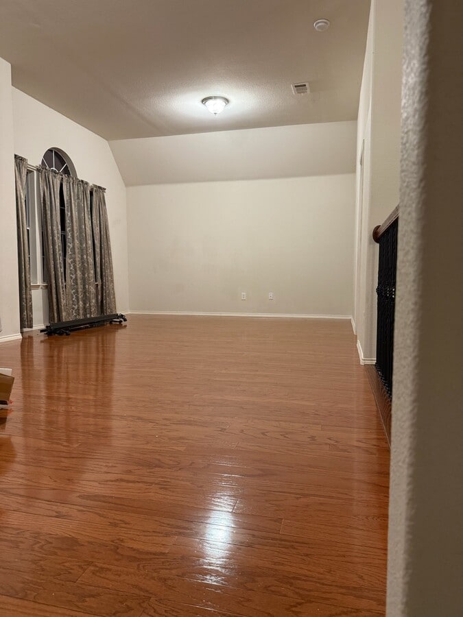 Photo - 9100 Navarro St