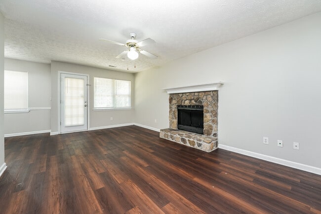 Photo - 818 Burton Ridge Dr