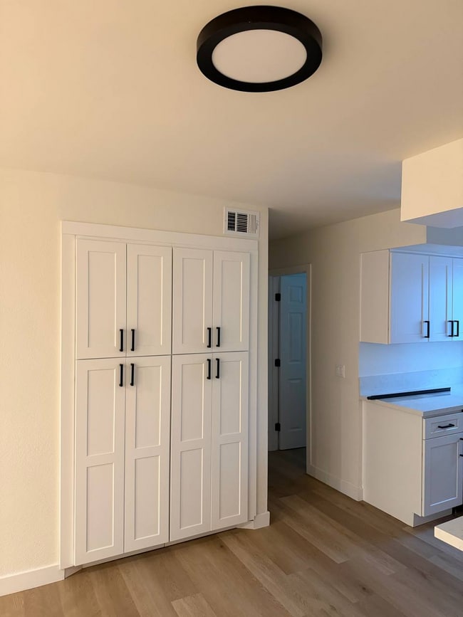 Photo - 14328 Addison St Unit 5
