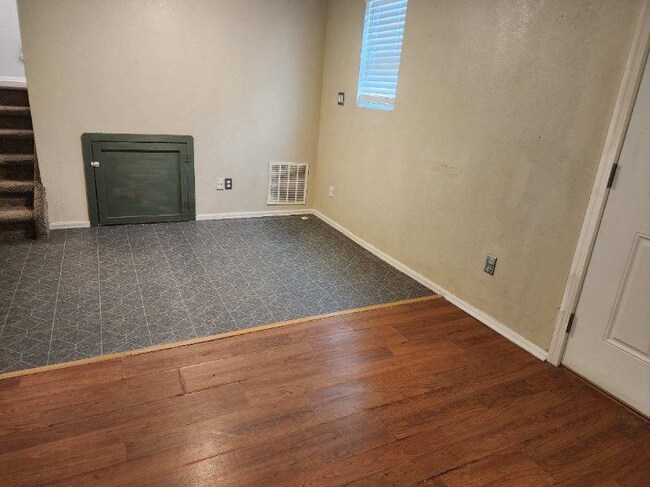 Photo - 3483 Foxridge Dr