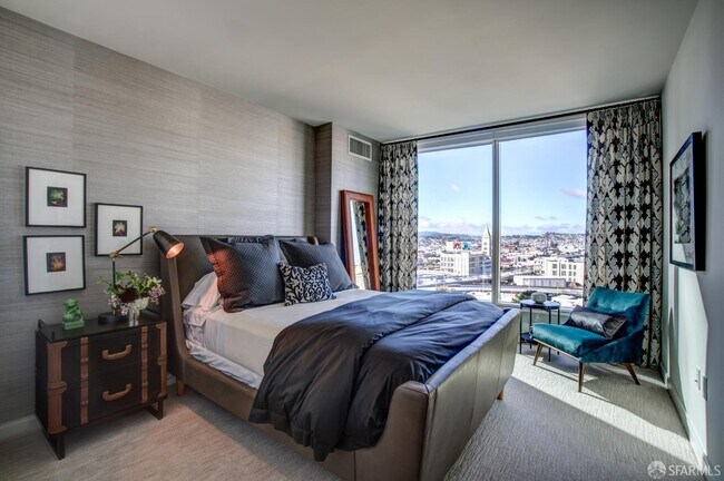 Photo - 401 Harrison St