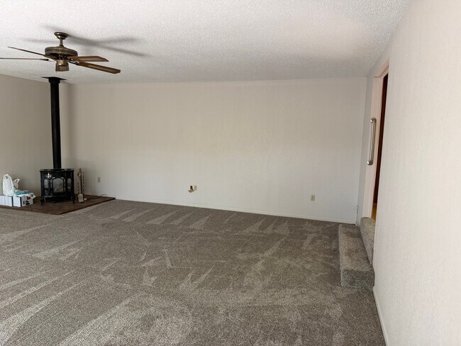 Photo - 4690 E Herrick Rd