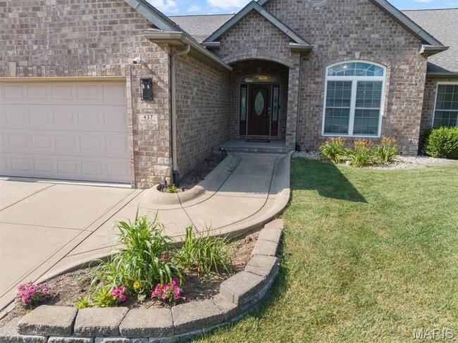 Photo - 437 Marbleton Cir