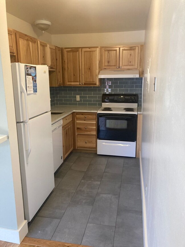 Photo - 3597 Nottingham Ct Unit #2