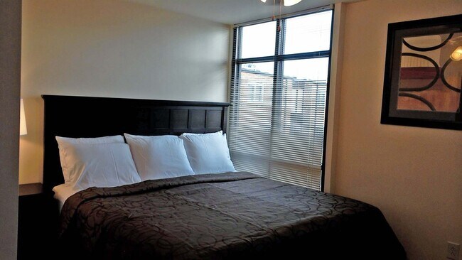 Norcross Station Apartments
