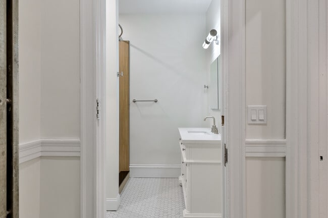 Photo - The Exchange Building